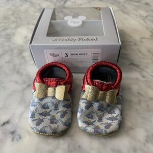 Freshly Picked Dumbo Moccasins - Red and Gold